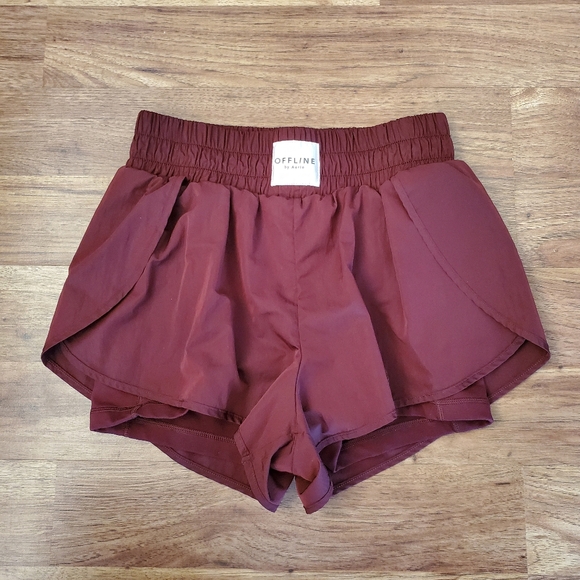 aerie Pants - Offline by Aeire Size Medium The Hugger Athletic Shorts